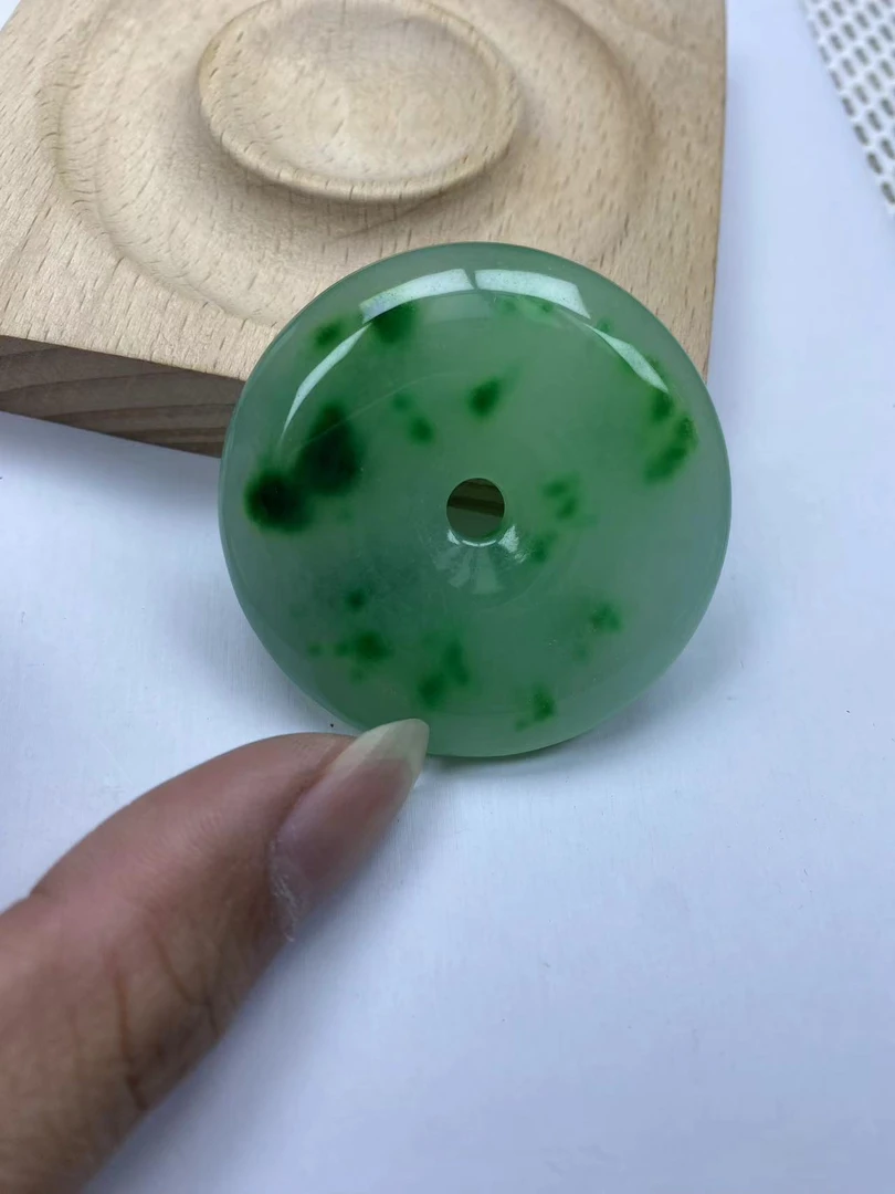 N100飘花吊坠经典精品时尚气质百搭情侣多样性发一