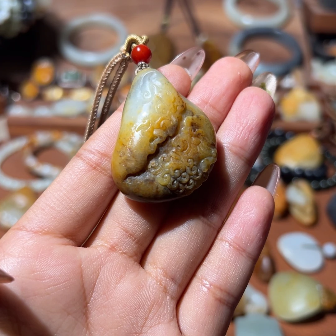 和田玉未镶嵌颈饰