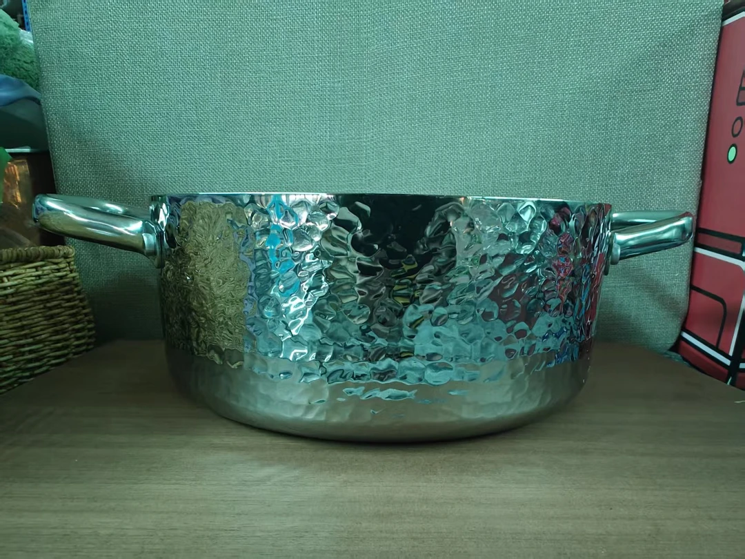 【天天粉丝专属】24cm滚花无边汤锅 无涂层更健康 送玻璃盖