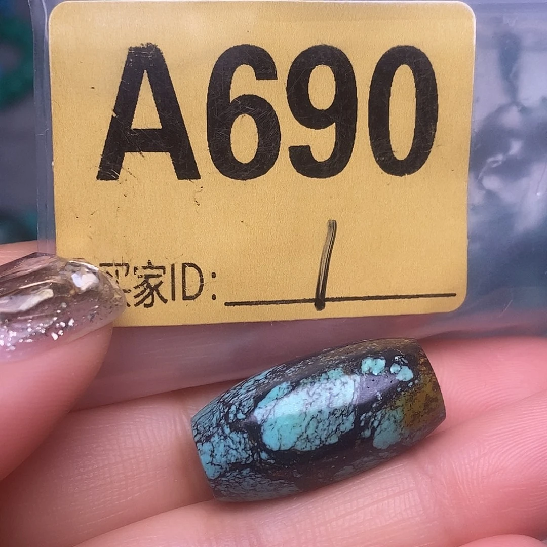 十堰原生态绿石头特色手工配饰