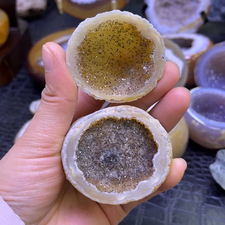 水晶未镶嵌珠宝半成品原矿黄晶盆