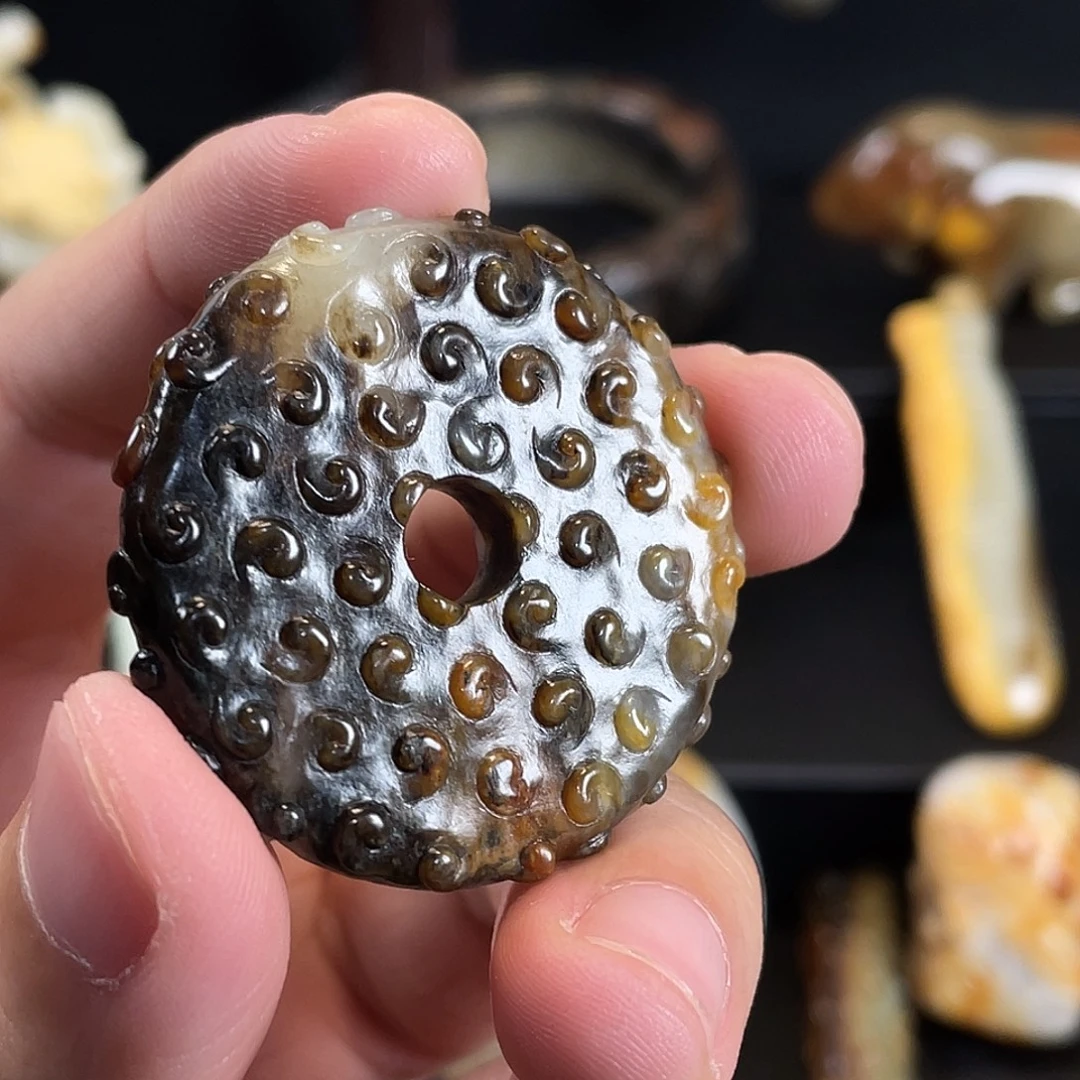 小***戒和田玉未镶嵌颈饰