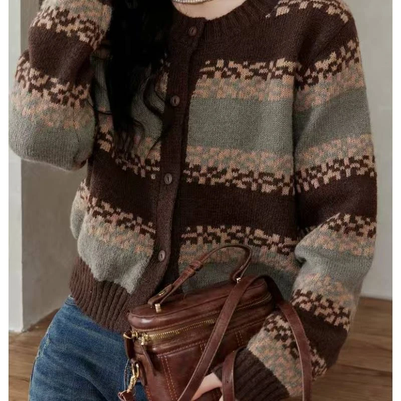 【时髦腔调感】100纯山羊绒加厚拼色开衫外套毛衣女CYR240160