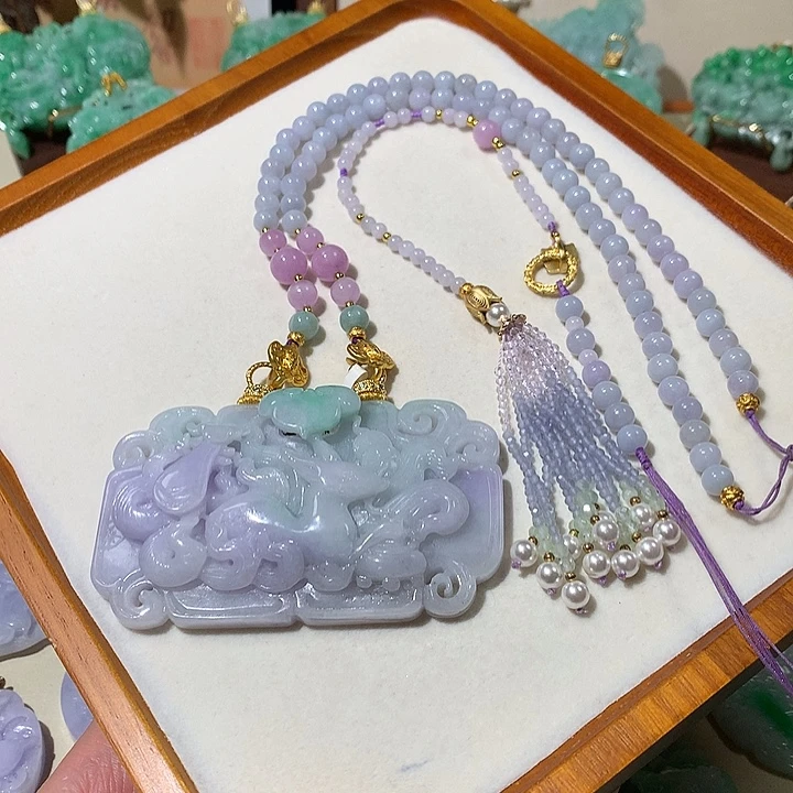 翡翠未镶嵌颈饰翡翠吊坠