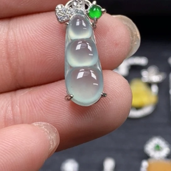 翡翠银S925镶嵌颈饰吊坠