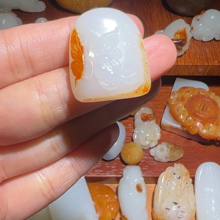 和田玉未镶嵌挂件