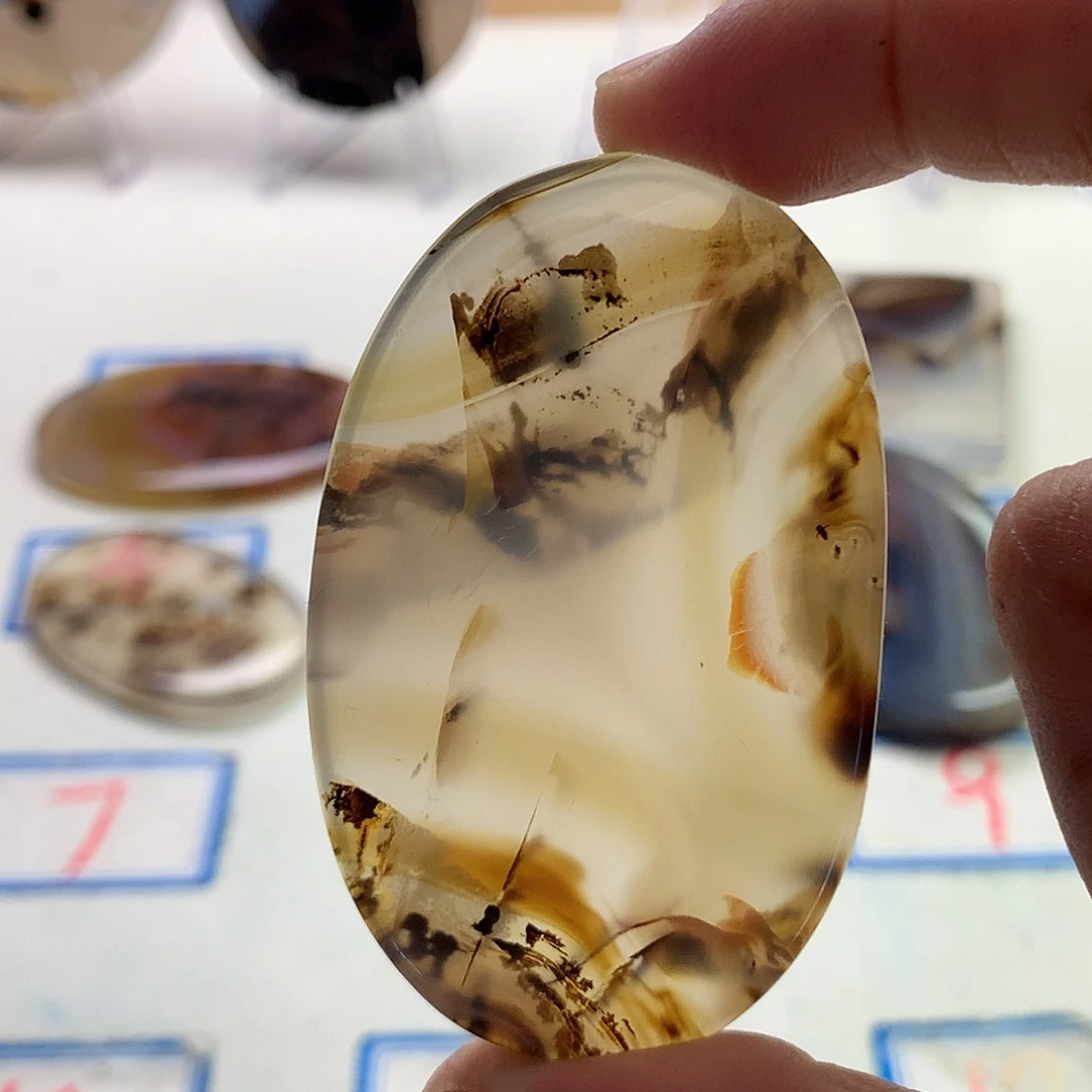 玛瑙/玉髓未镶嵌珠宝半成品