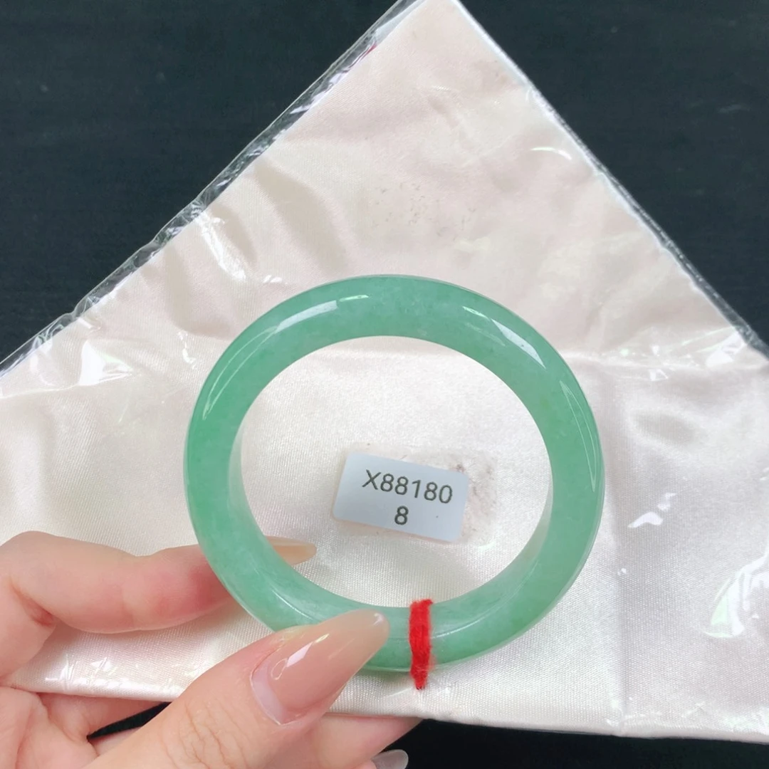 翡翠手镯未镶嵌天然翡翠手镯04