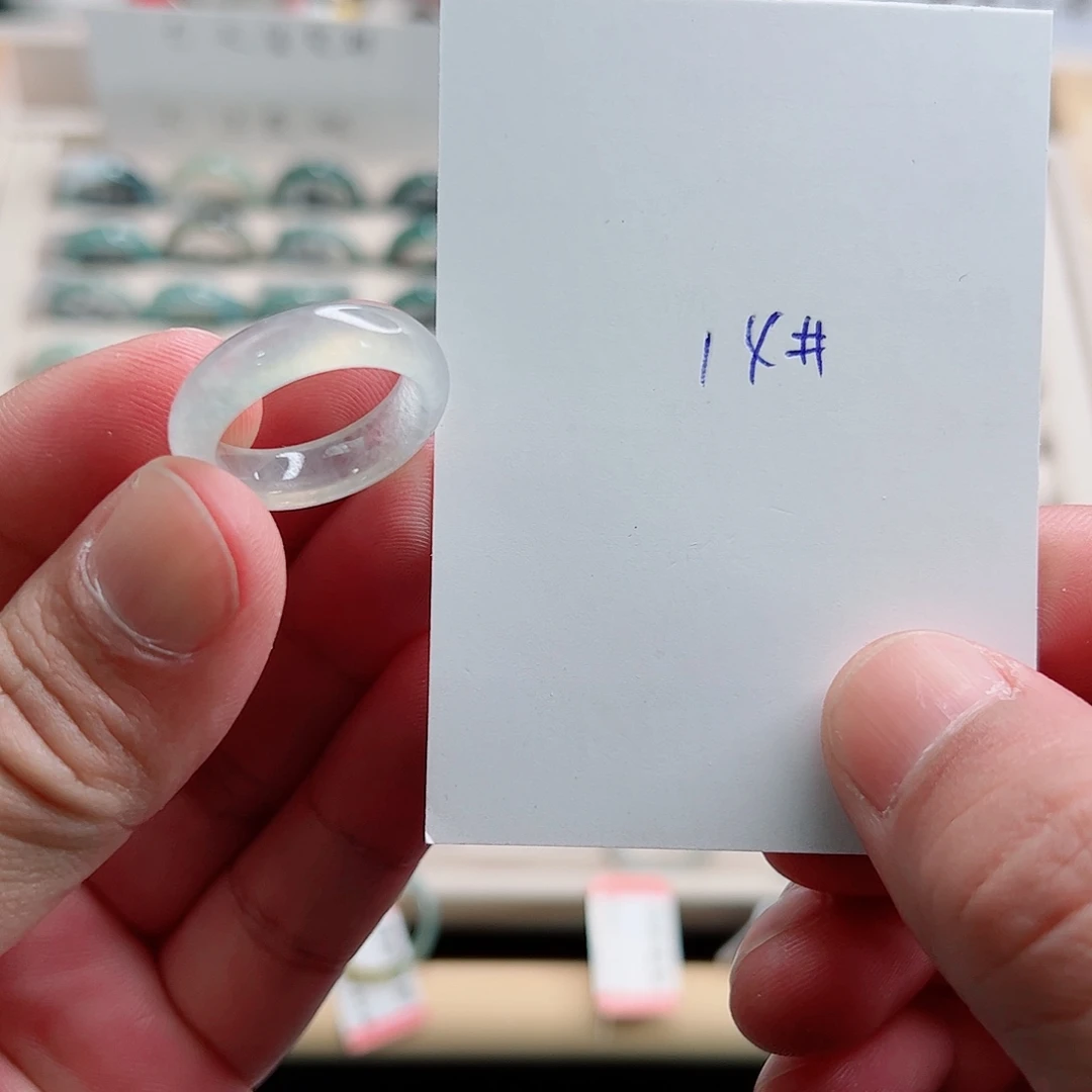 翡翠未镶嵌戒指翡翠