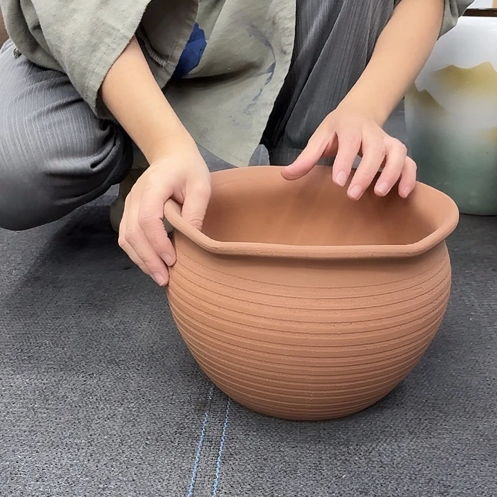 25+18 -粗陶花盆有孔