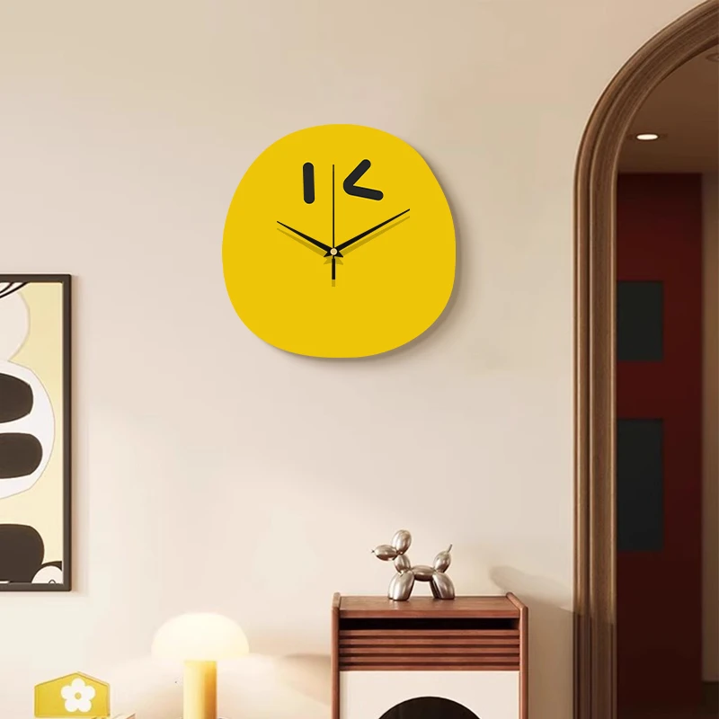 挂钟客厅钟表简约北欧时尚家用时钟挂表创意笑脸个性网红时钟挂墙