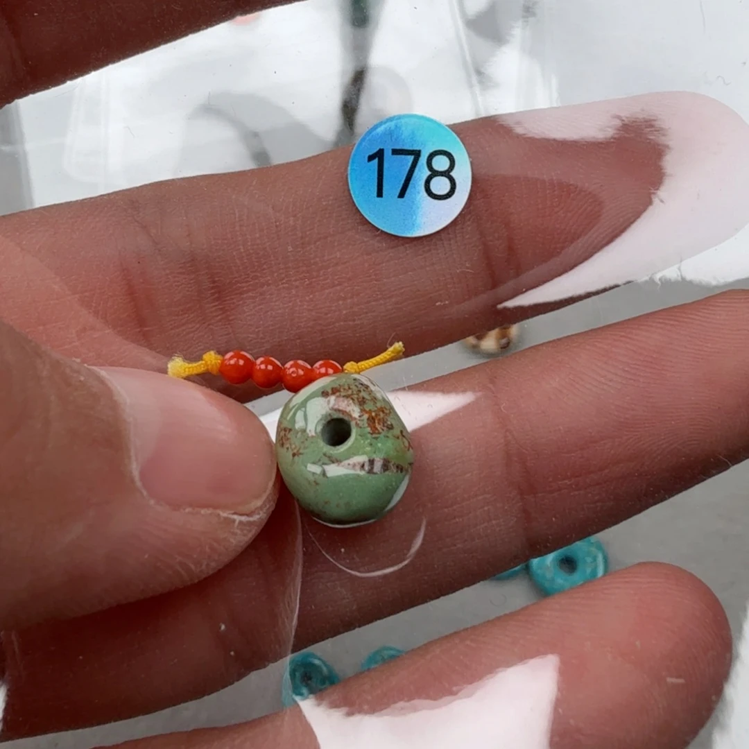 未镶嵌南红玛瑙珠宝奇石