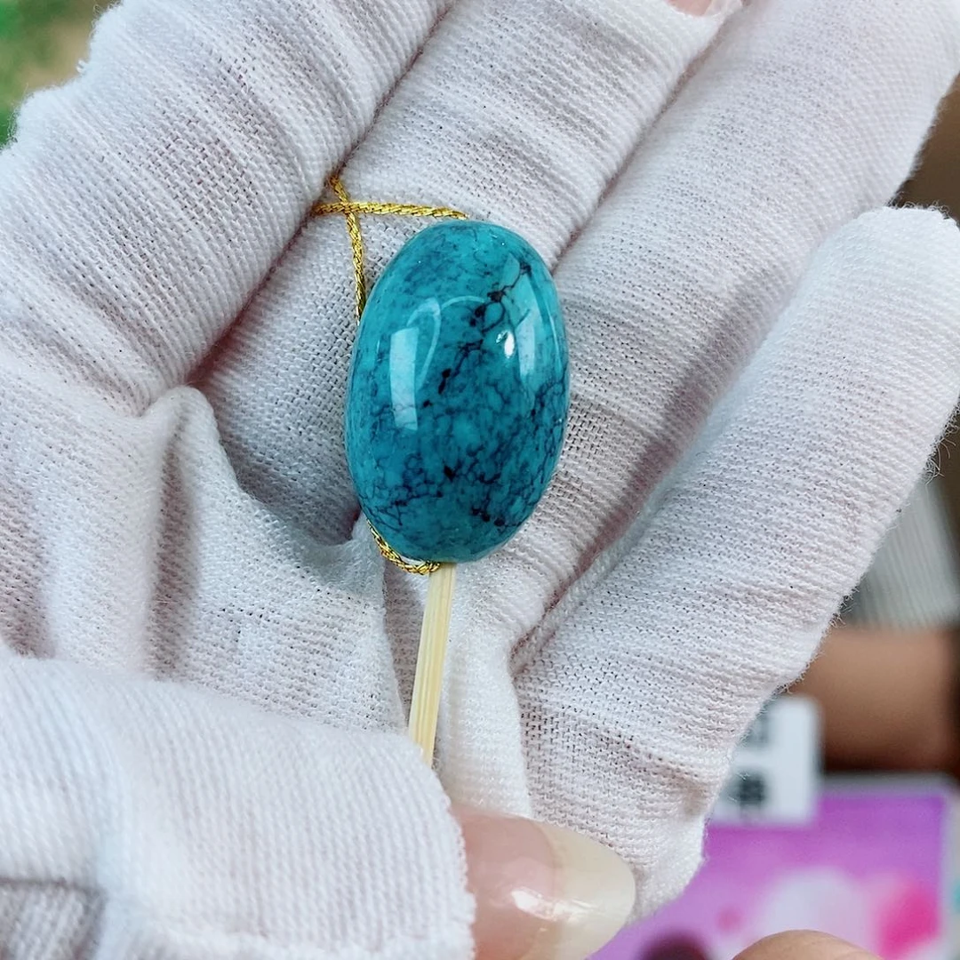 未镶嵌绿松石珠宝奇石小***姐