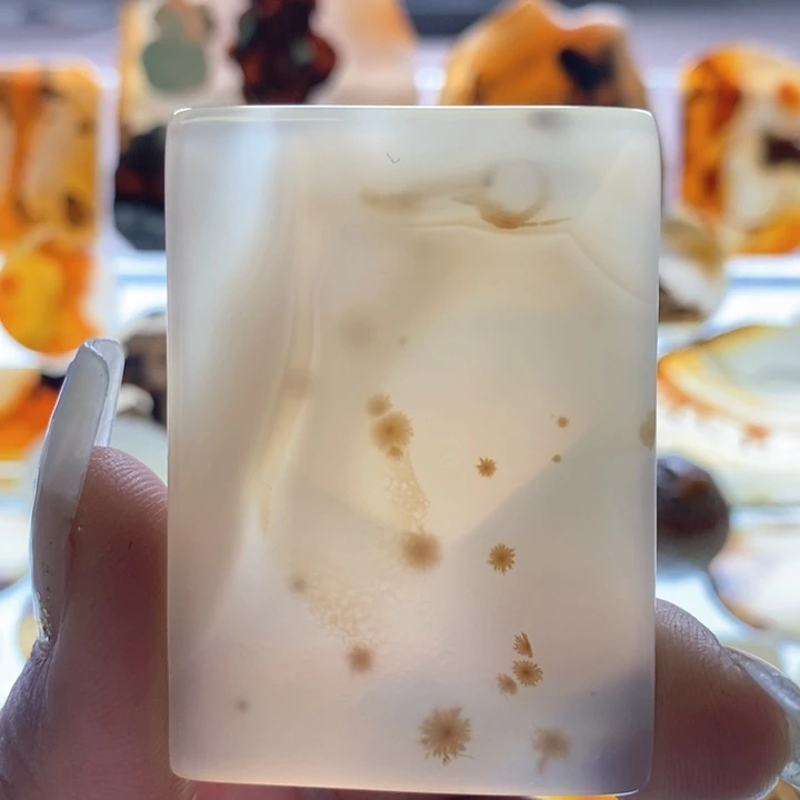 玛瑙/玉髓颈饰未镶嵌