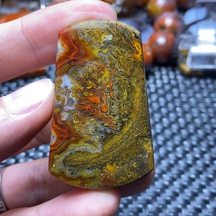 玛瑙/玉髓颈饰未镶嵌