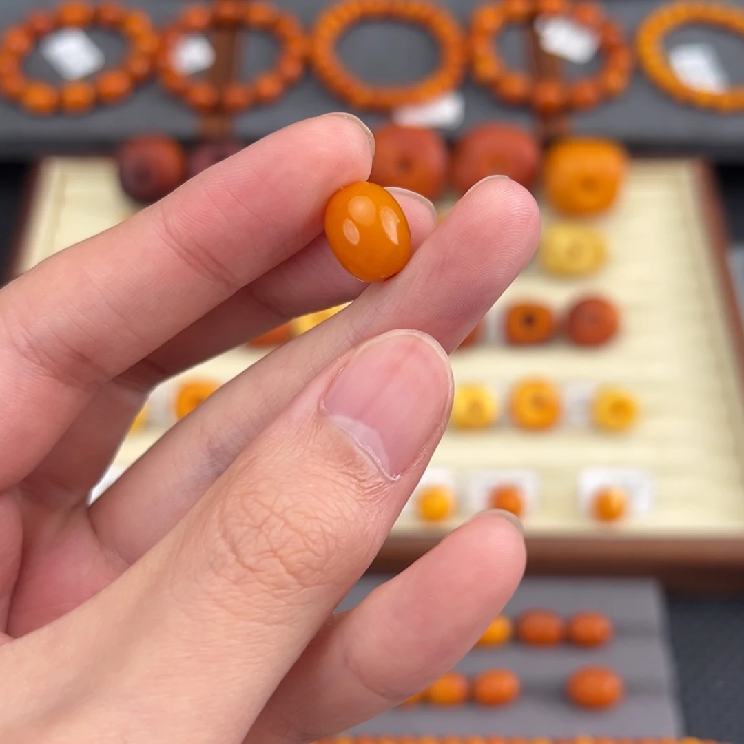 *****琥珀未镶嵌裸石定制