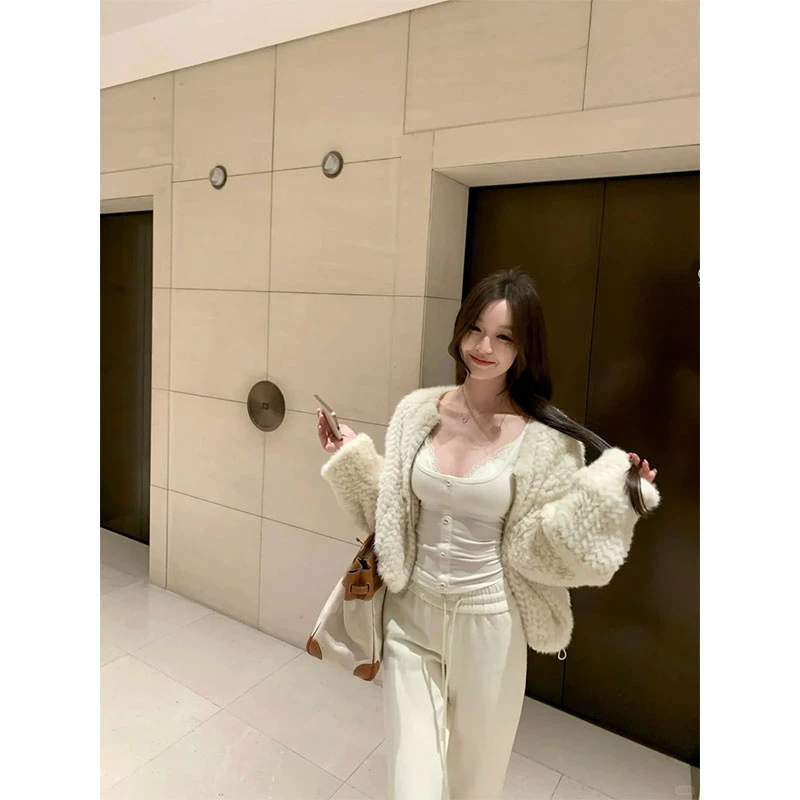 秋季小众慵懒风显瘦蕾丝吊带时尚内搭宽松百搭外套上衣直筒长裤女