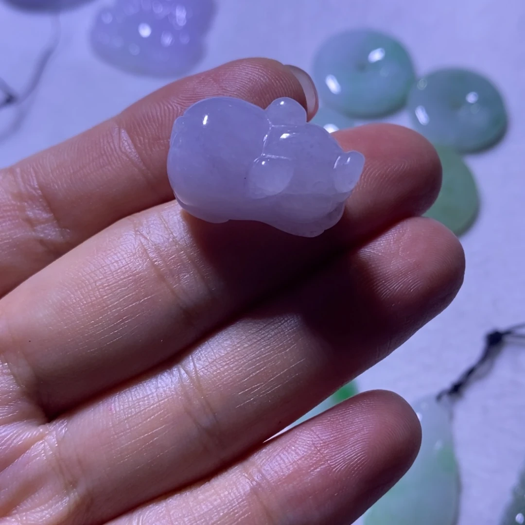 未镶嵌定制翡翠翡翠吊坠