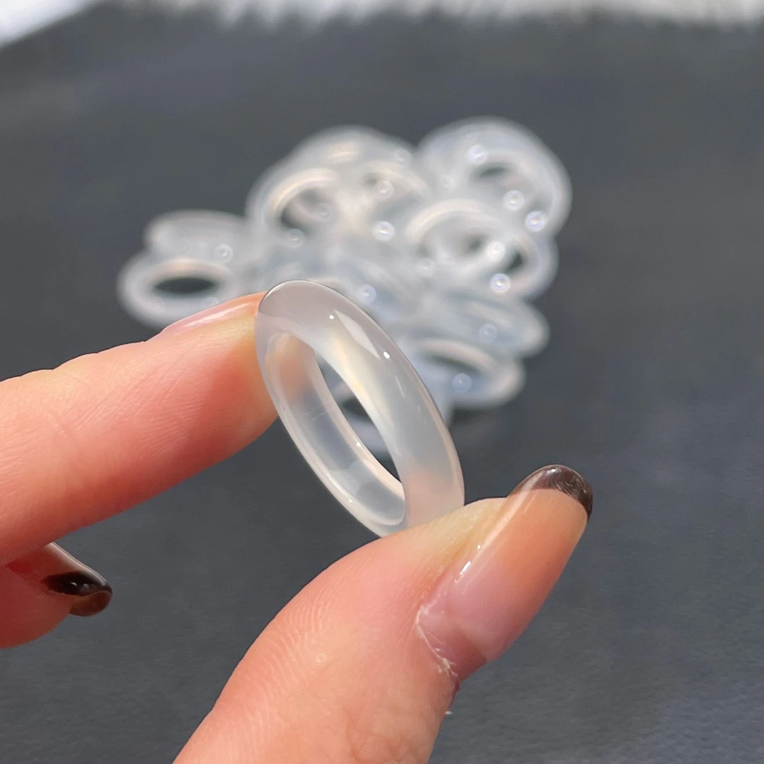 天然玛瑙玉髓玉石宝石高冰纯透戒圈戒指 港码 多样性发其一