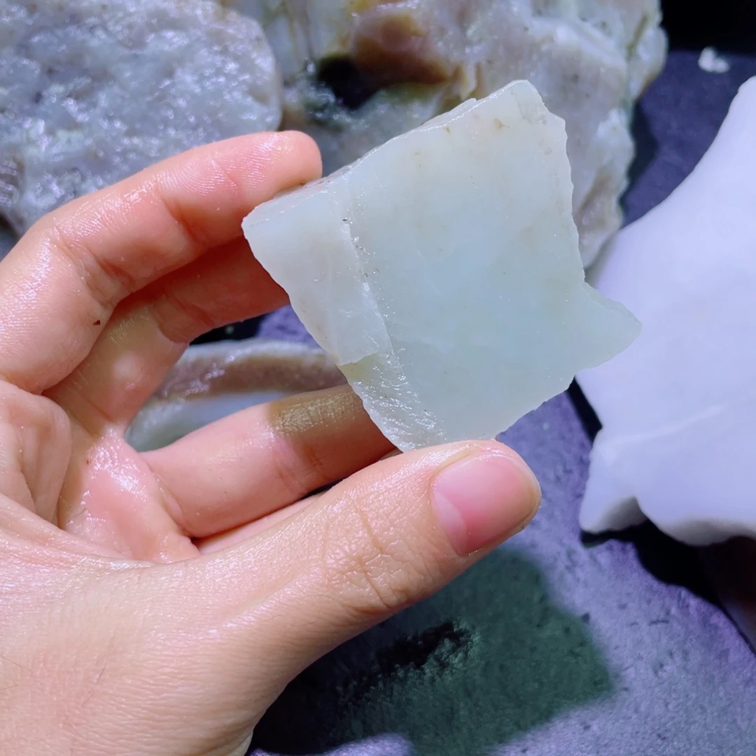 和田玉未镶嵌珠宝半成品