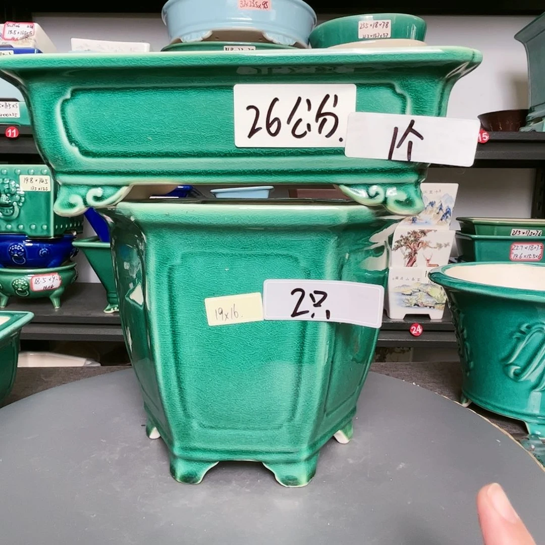 红陶紫砂花盆里面