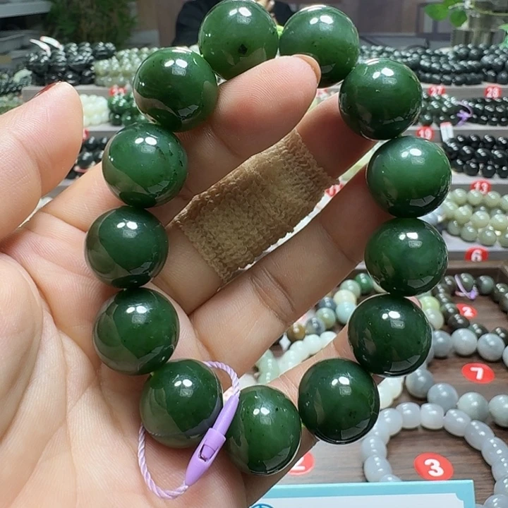未镶嵌手链和田玉（碧玉）卡17