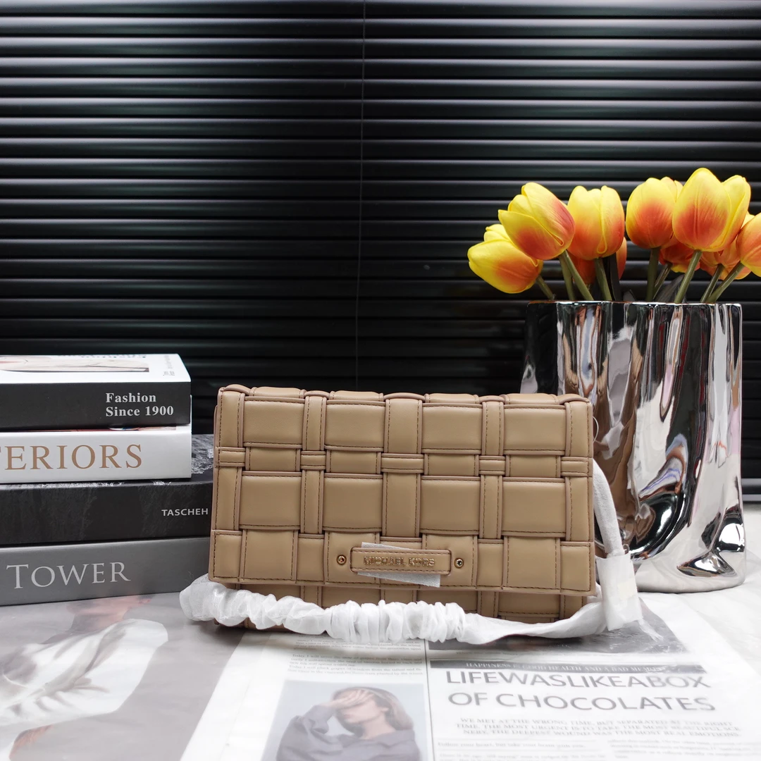 95新 MICHAEL KORS/迈克高仕 单肩包/T10237681