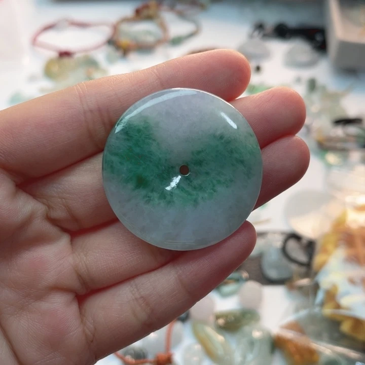 甜***裙翡翠未镶嵌颈饰A货翡翠不退不换