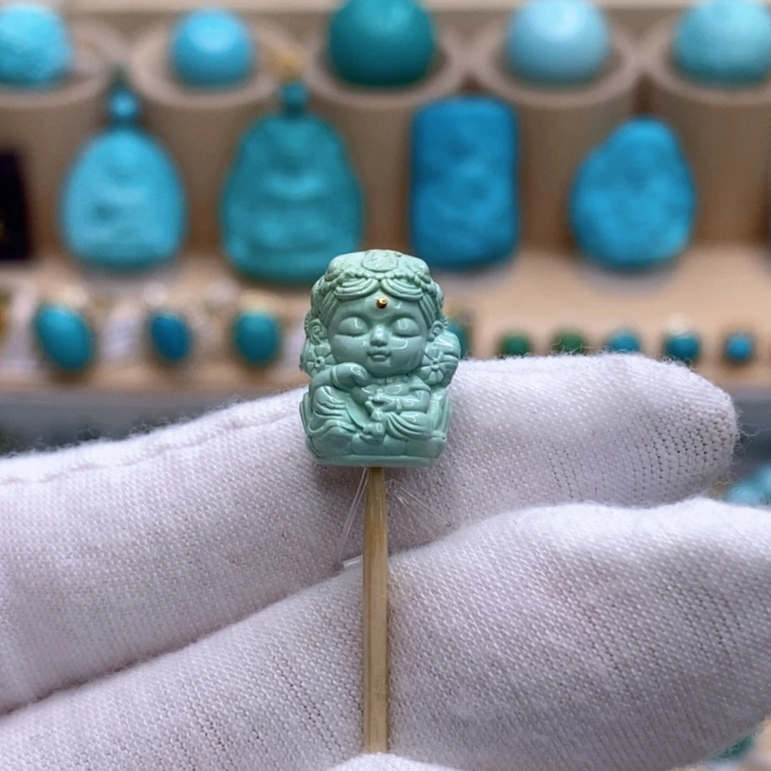 绿松石未镶嵌珠宝奇石