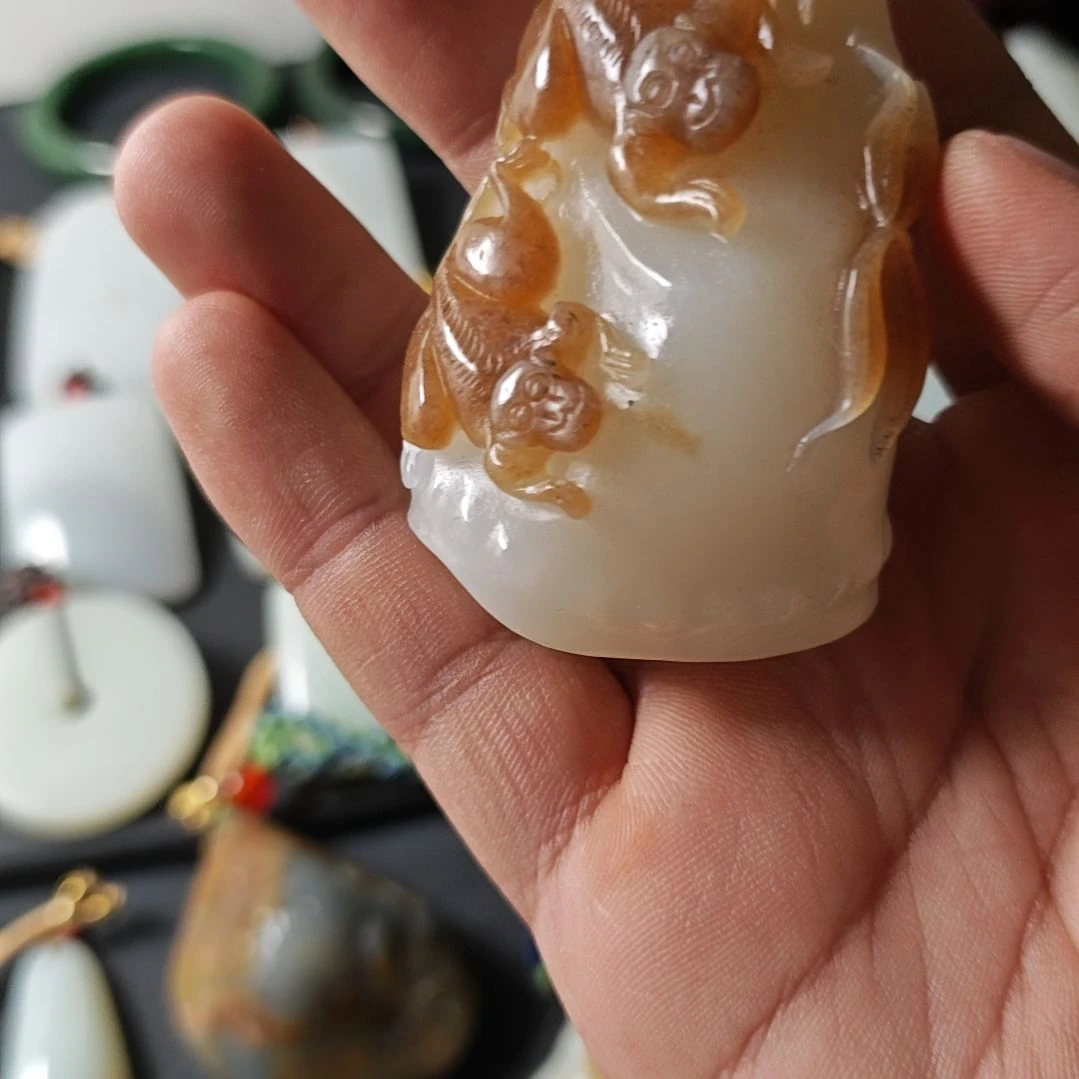 和田玉（糖玉）未镶嵌挂件