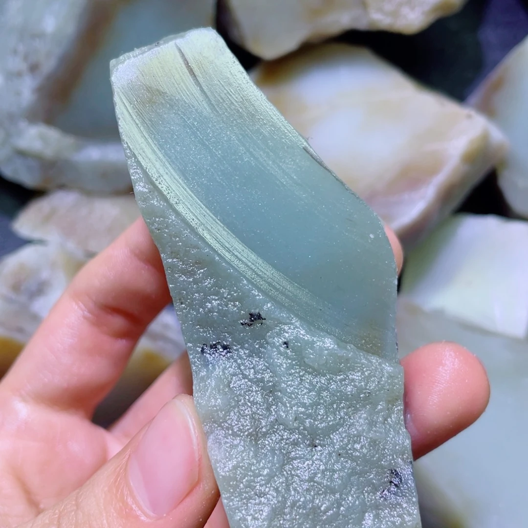 和田玉未镶嵌珠宝半成品