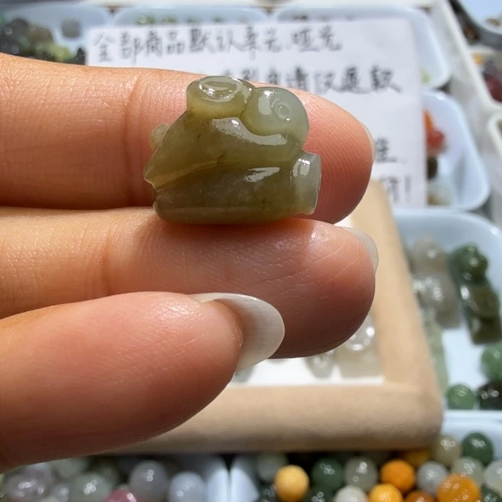 未镶嵌和田玉珠宝半成品