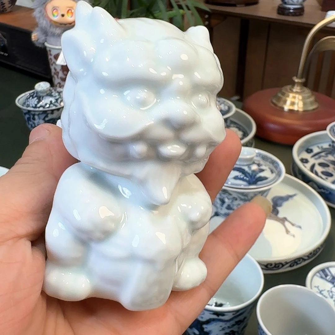 青白釉小青龙茶宠