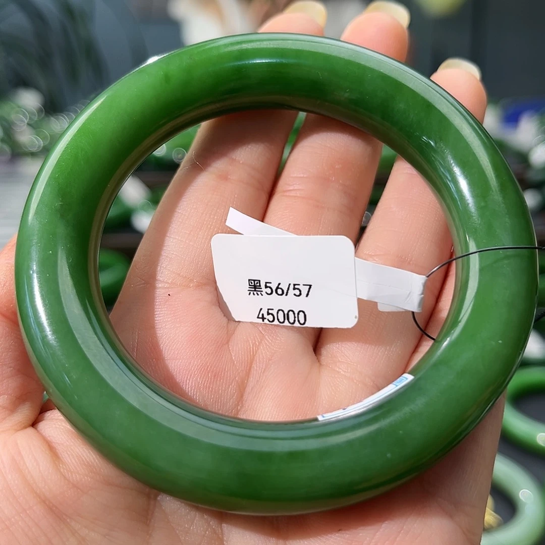 和田玉（碧玉）手镯未镶嵌