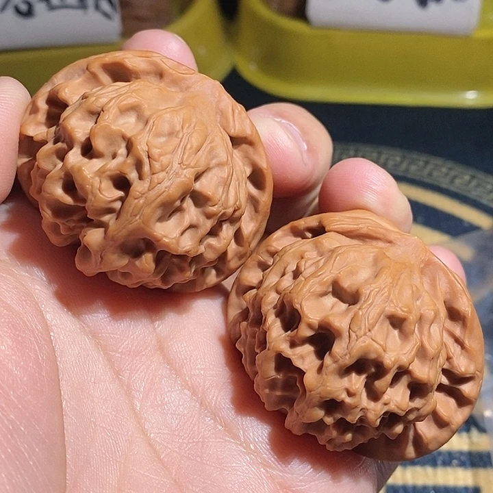 【闪购商品】文玩核桃吊坠龙鳞