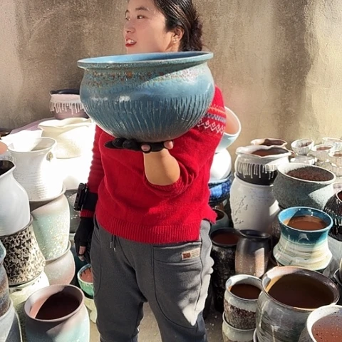 30口18高瑕疵盆子。