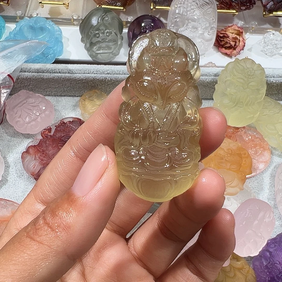 颈饰未镶嵌水晶九尾狐