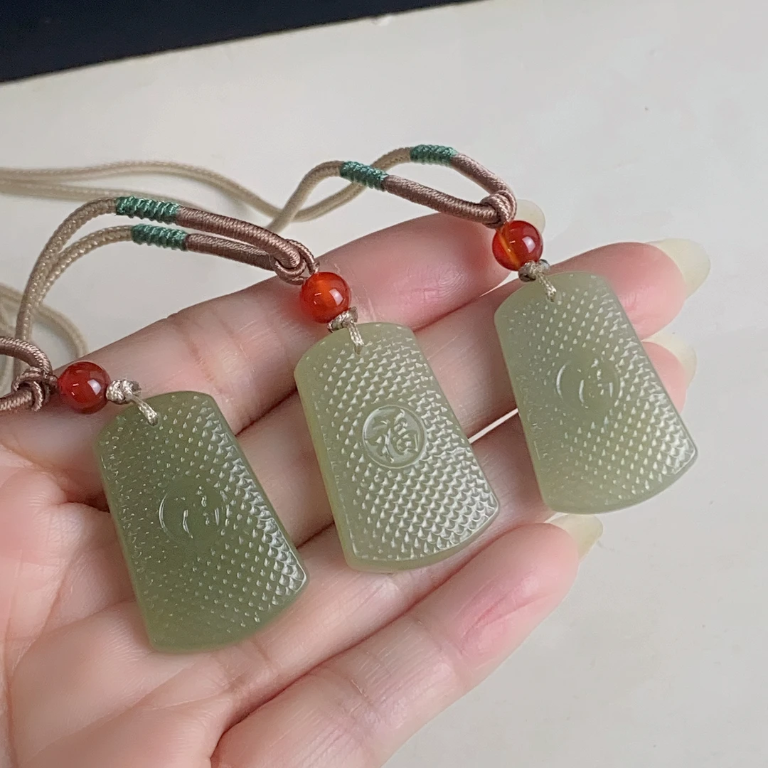 1888/ZY888-857 精美时尚和田玉福牌子吊坠/多样性发/一件