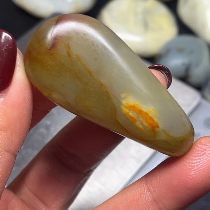 和田玉颈饰未镶嵌用****纳