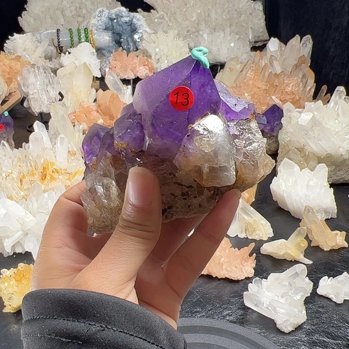 未镶嵌水晶珠宝半成品