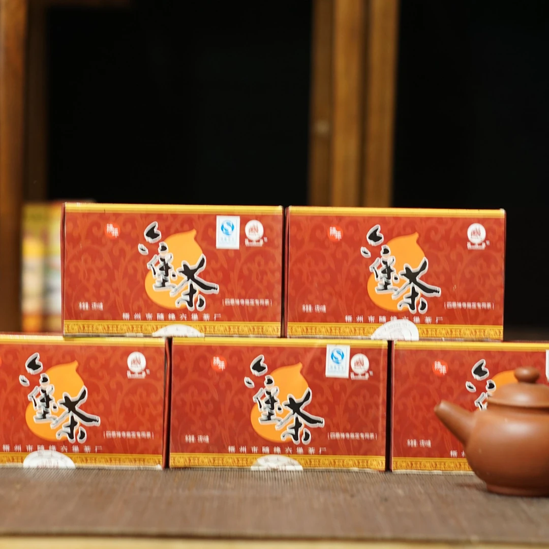 Lot 27 八十年代--老六堡5盒（07年装盒）