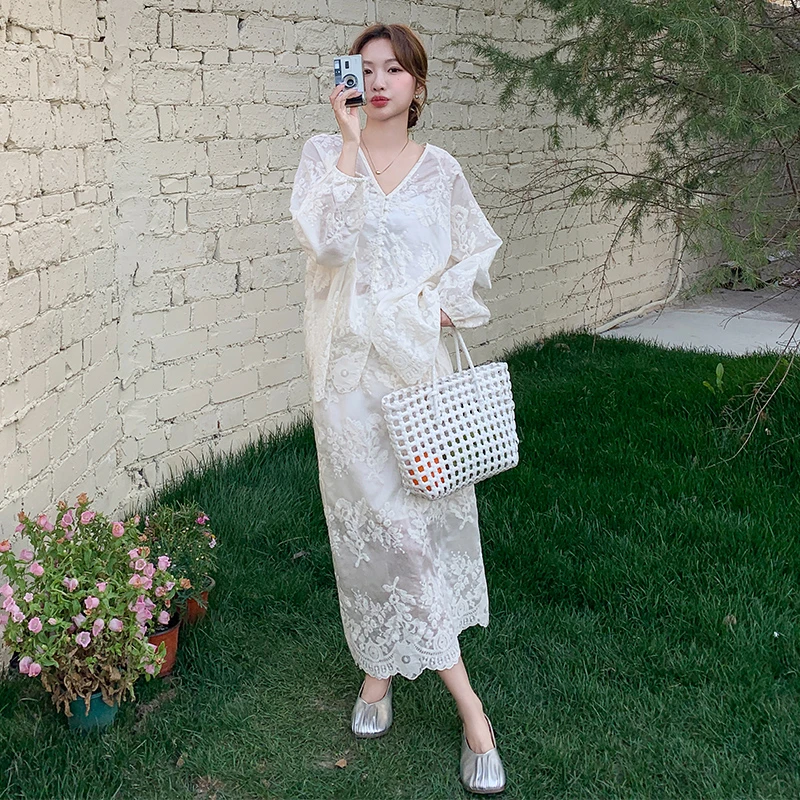 欧若风白色长袖刺绣上衣半身裙两件套夏季2025新款法式时尚套装女