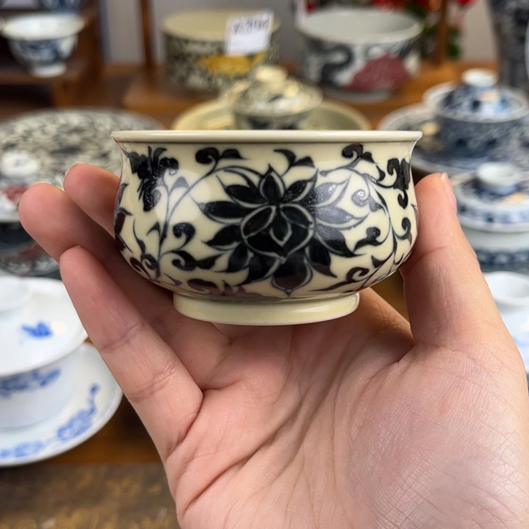 二号釉牡丹炉式杯