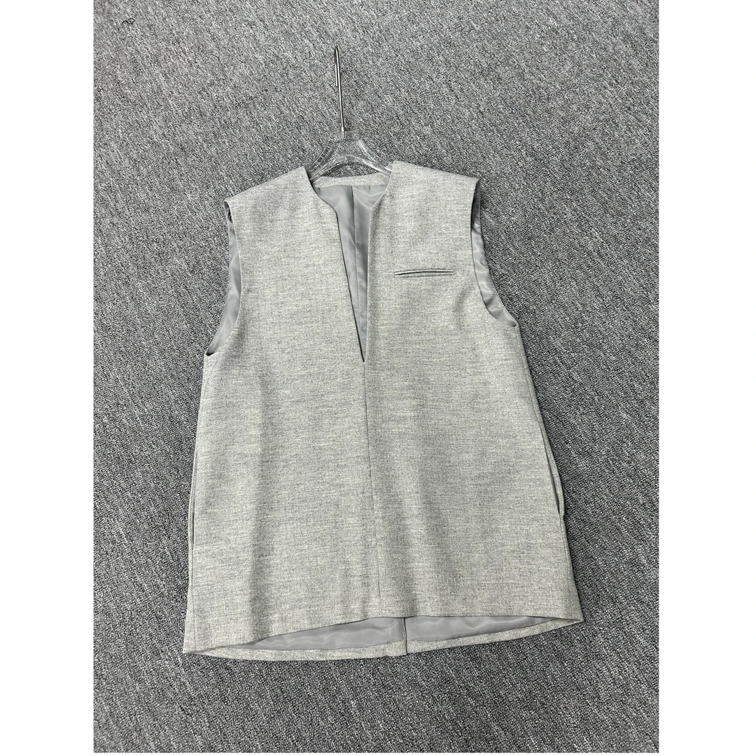 KIKI严选：60082-7家欧洲站南油秋季新款小V领无袖套头马甲