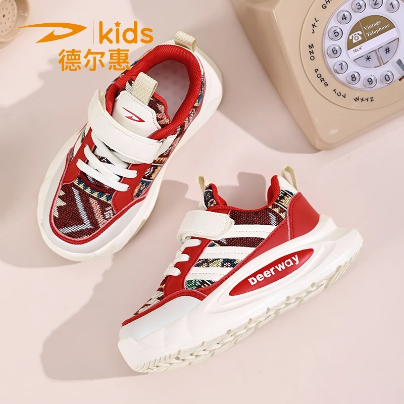 德尔惠2025秋季新款儿童减震运动鞋双网透气中大童户外休闲跑步鞋