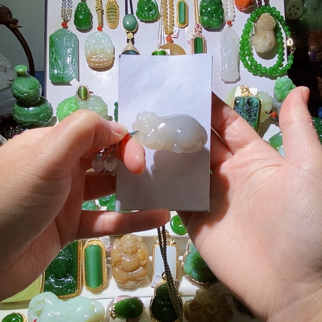 和田玉未镶嵌颈饰