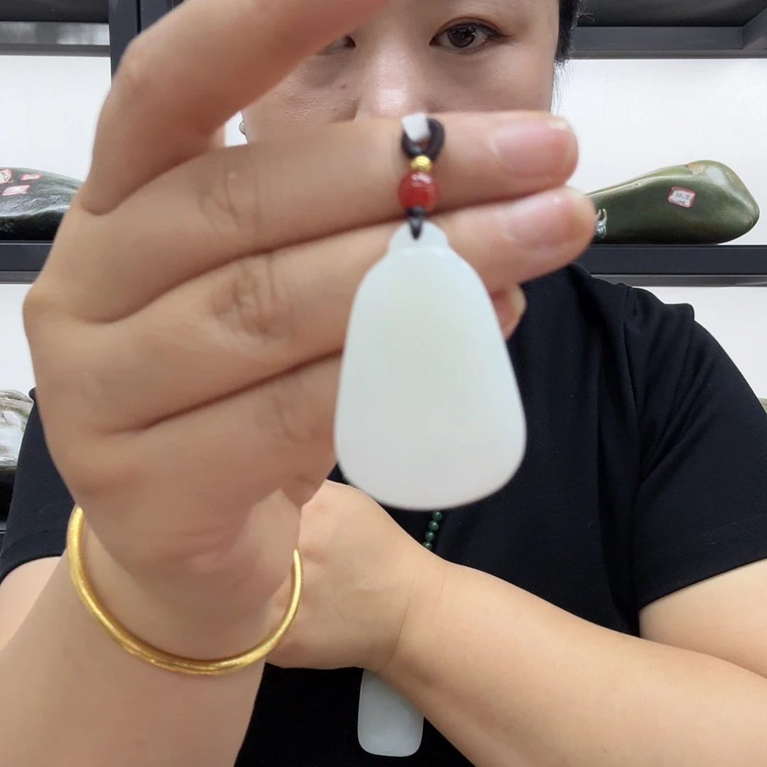 和田玉未镶嵌吊坠(不含链)