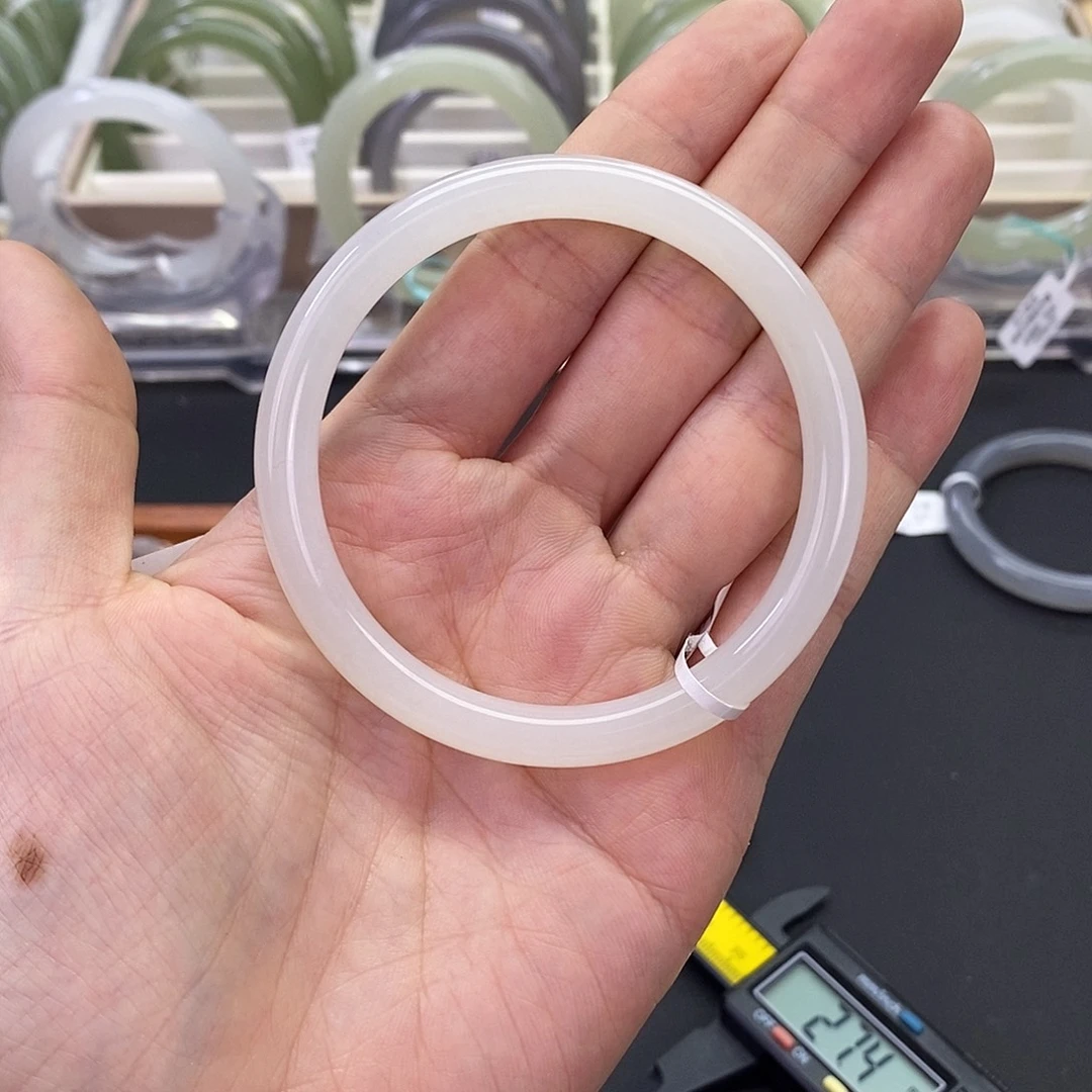 和田玉未镶嵌珠宝奇石57