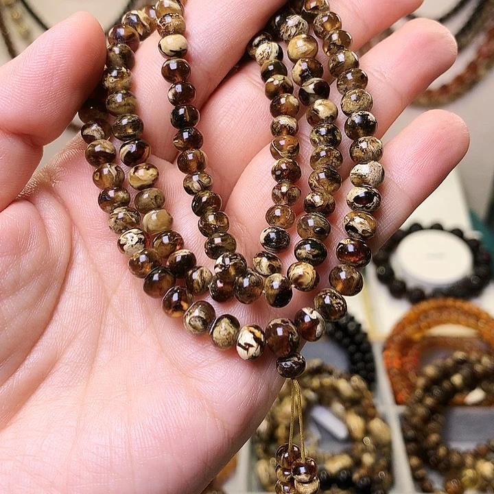 未镶嵌琥珀裸石梵*抚顺琥珀