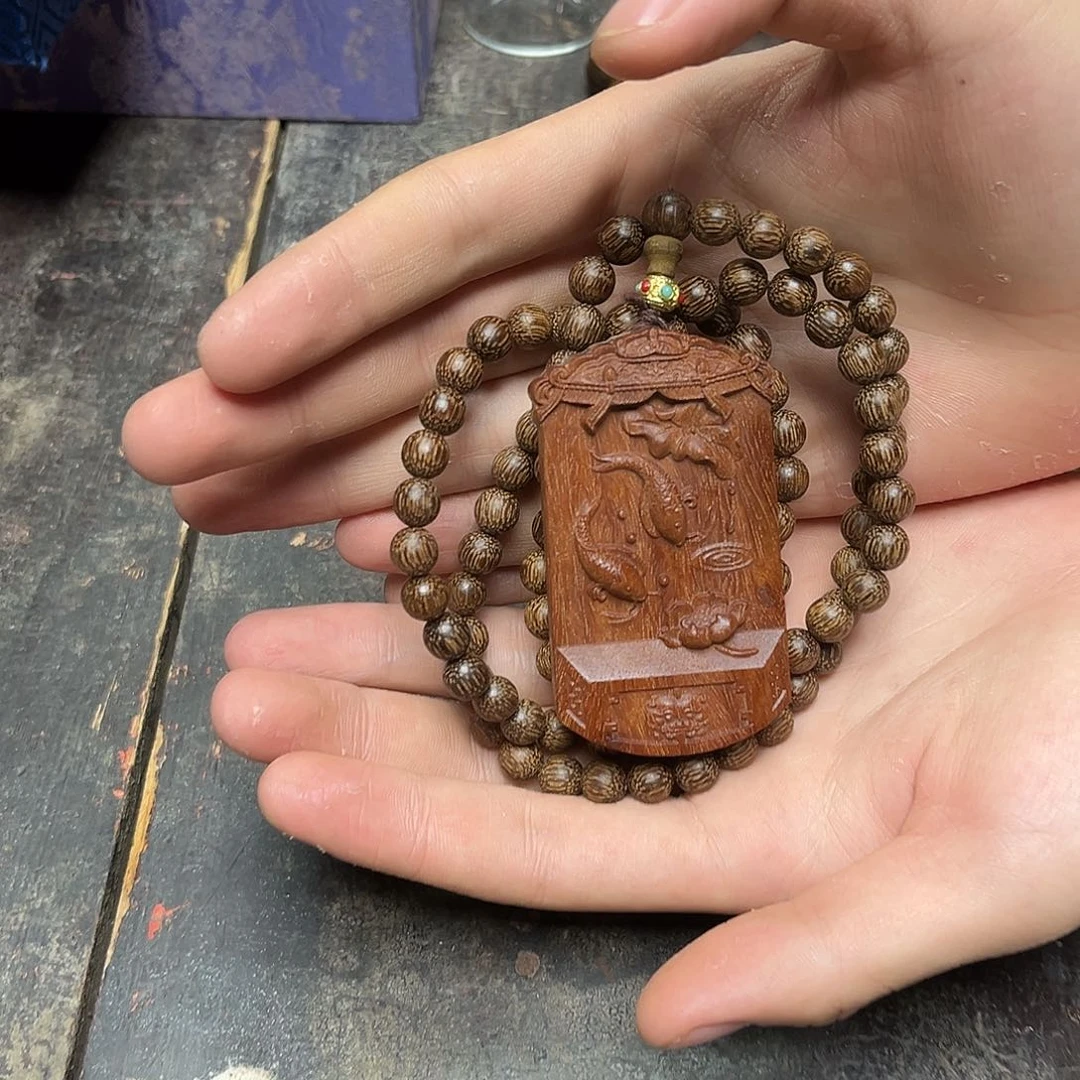 大叶紫檀（黑酸枝木类）